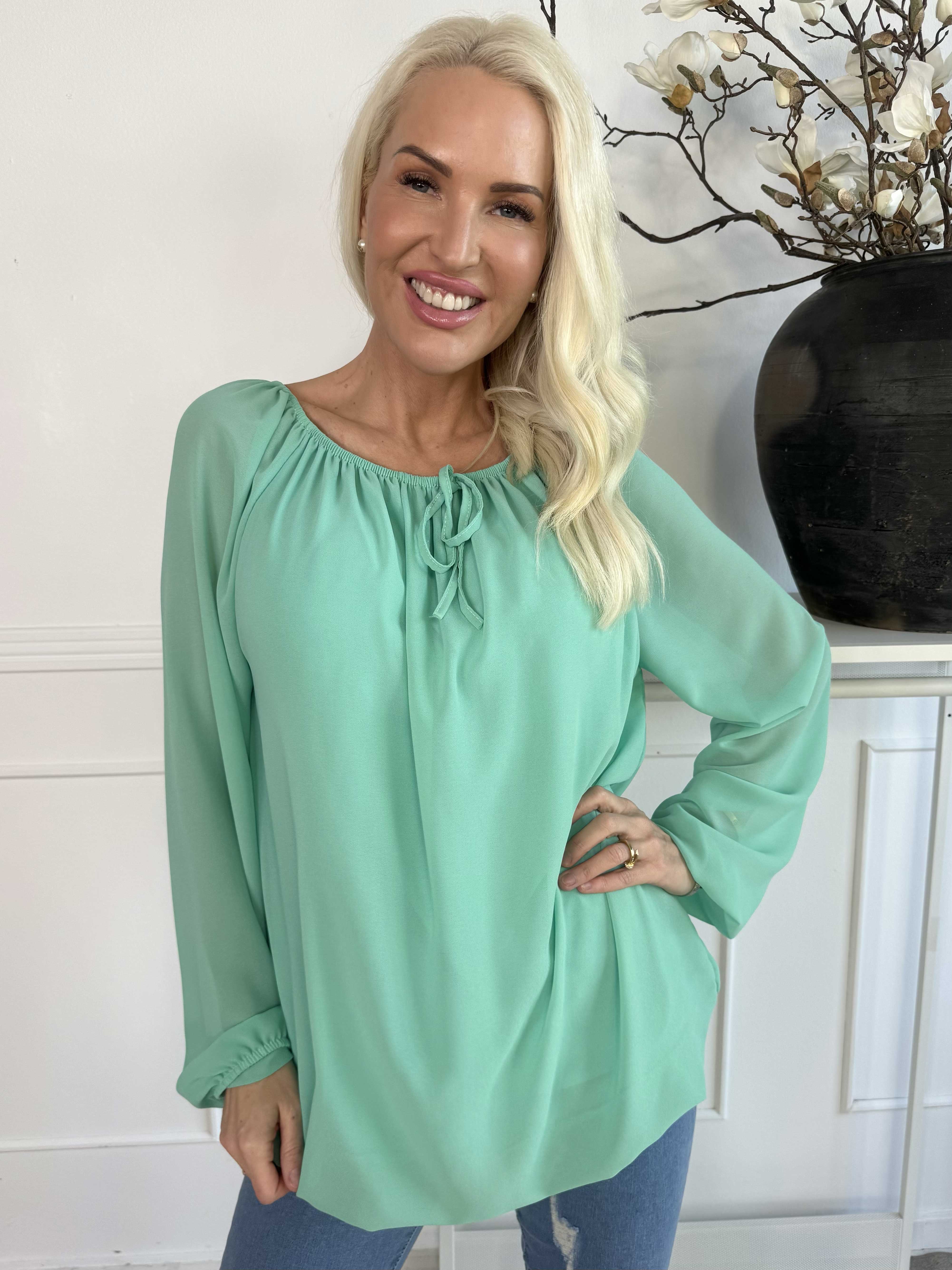 Stef - Fin tunika i chiffonlag med elastikkant